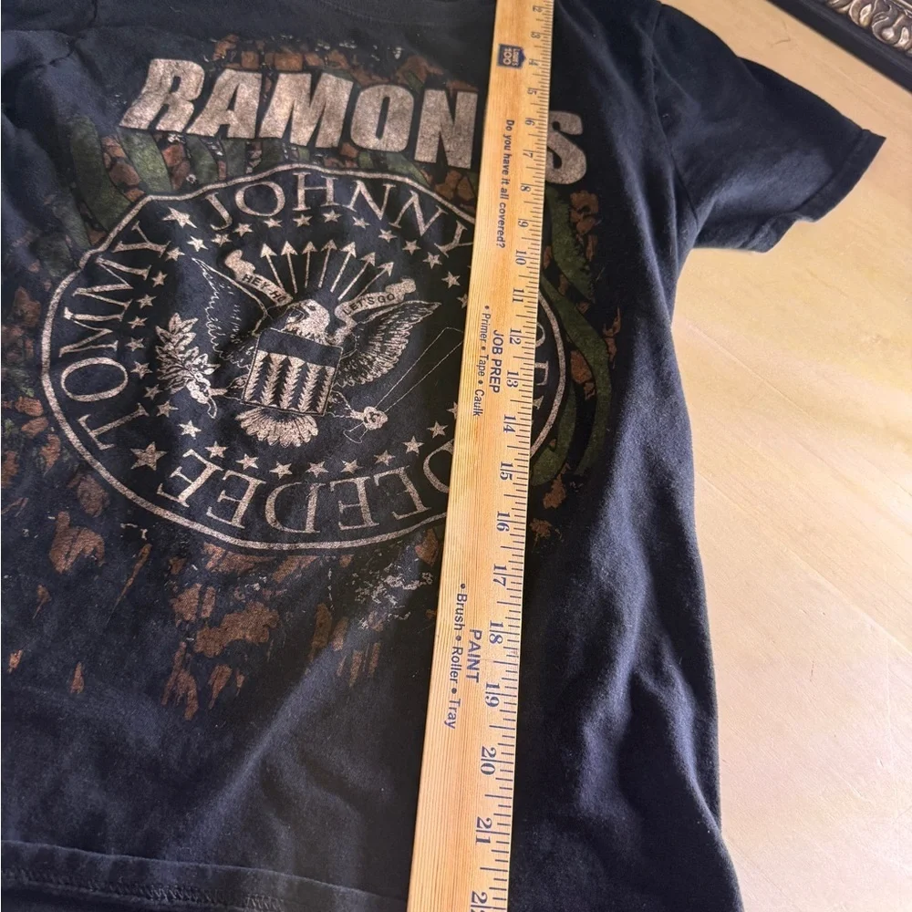 Ramones Black Graphic T-Shirt XS - Picture 4 of 4